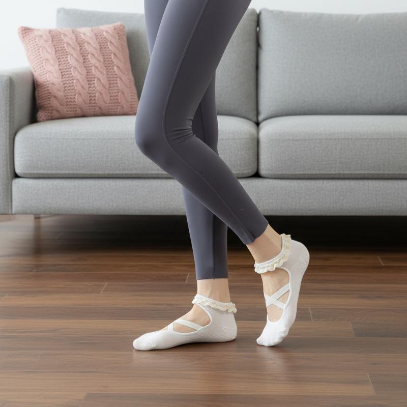 Pilates & Yoga With Harna - 1Pairs Cute Lacework Pilates Socks Princess